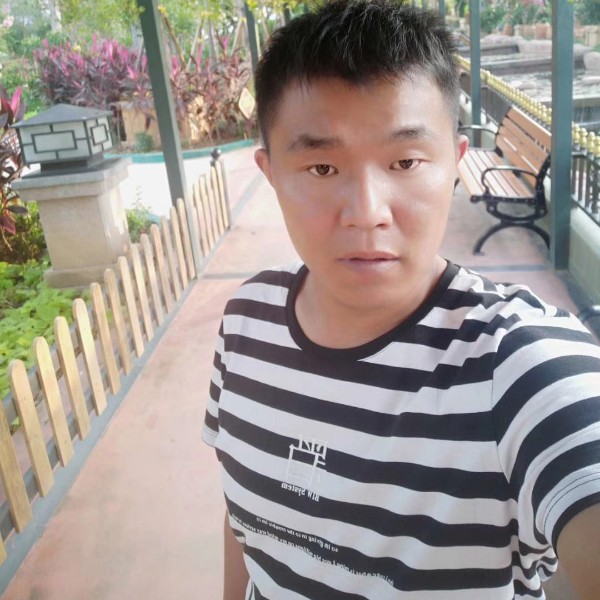 听话凝眸小蘑菇的照片