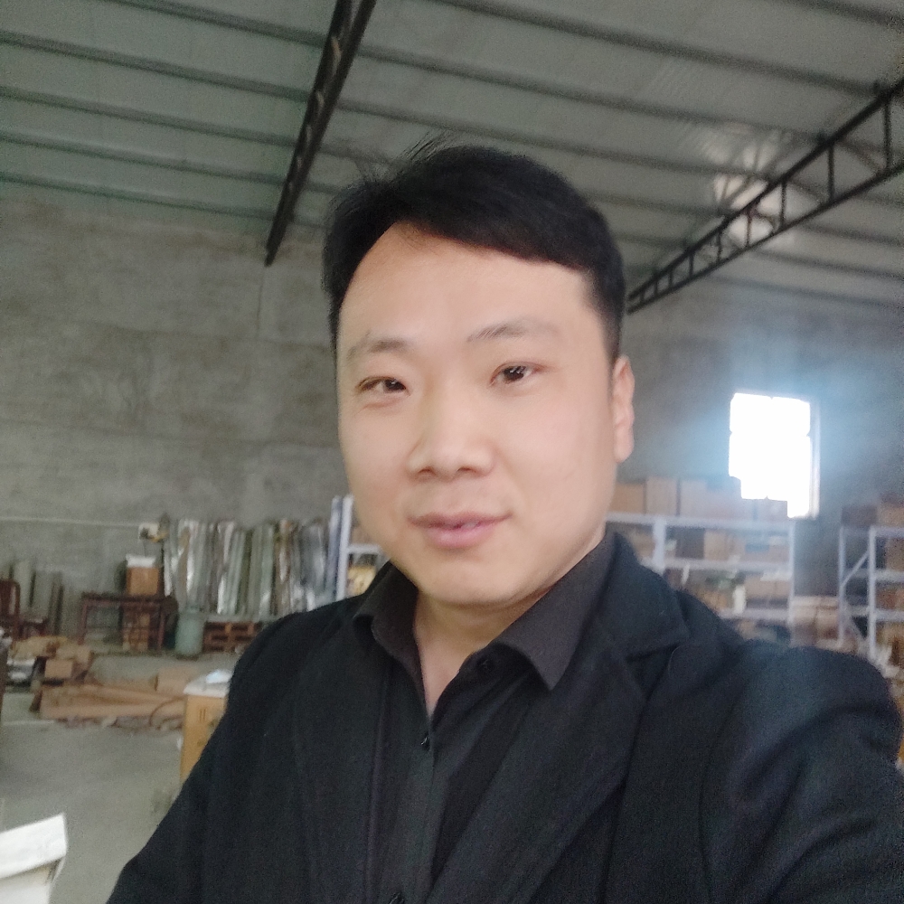 难过漫步洛尘的照片