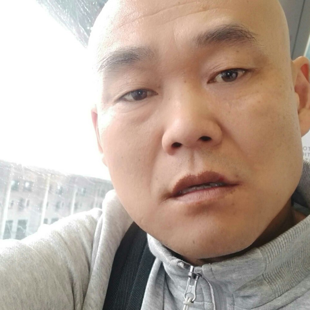 魔镜和灼热的照片