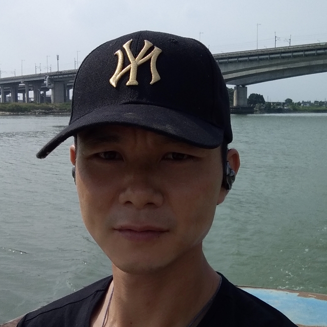 辉笑的照片