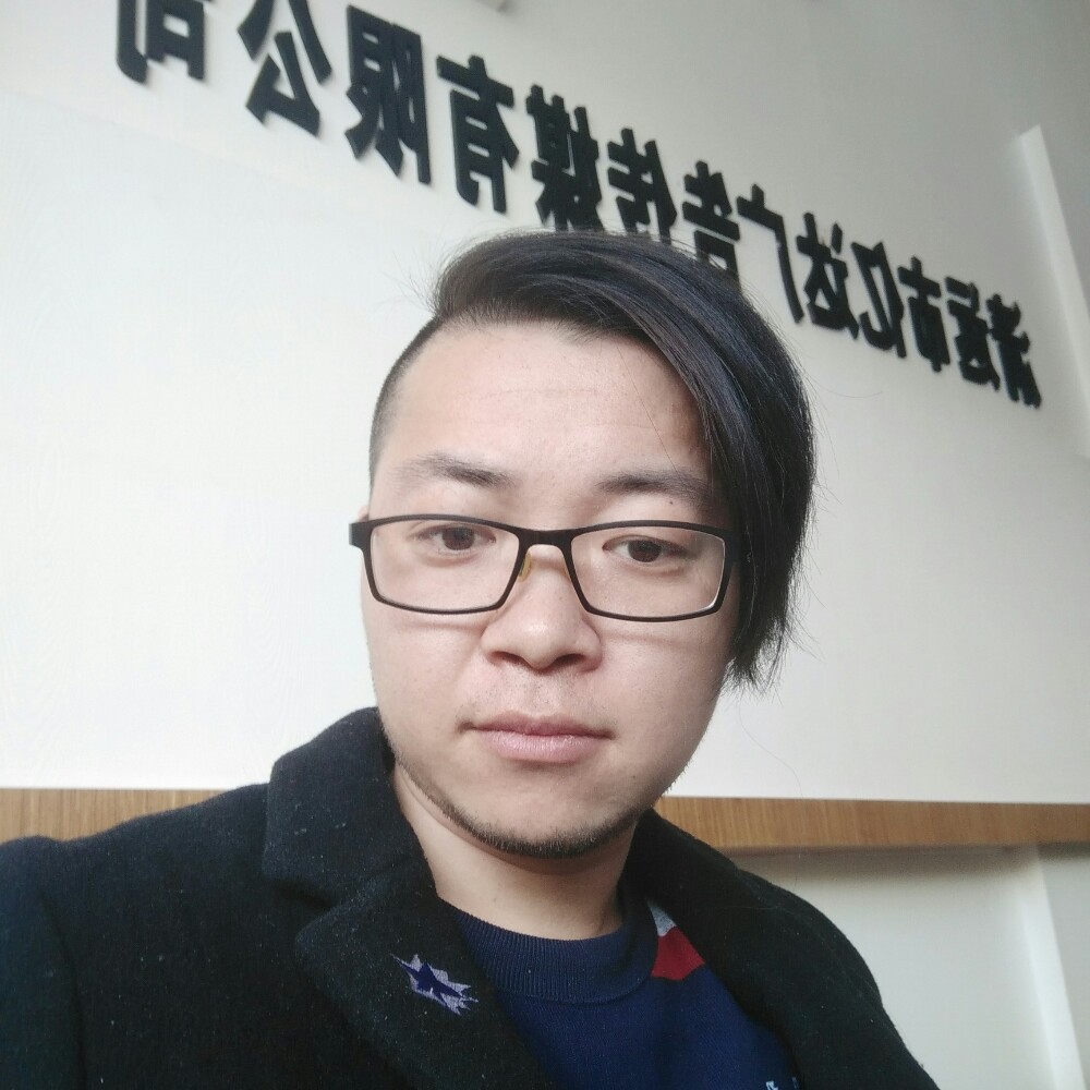 忐忑铅笔的照片
