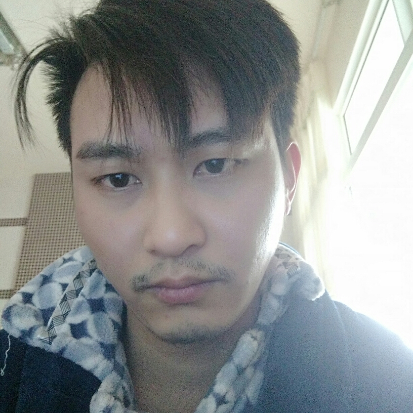 鳗鱼停止犀牛的照片