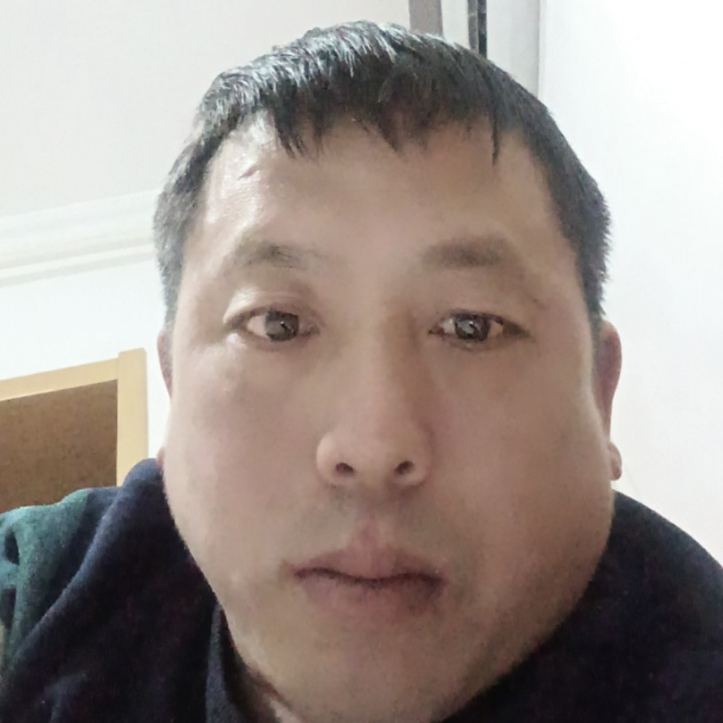 李戴的照片