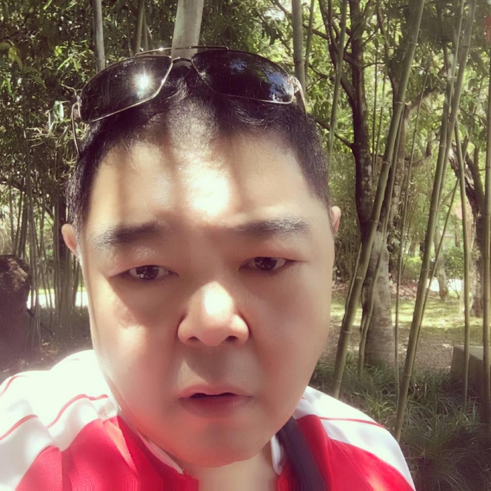 夕阳蹙眉阳光的照片