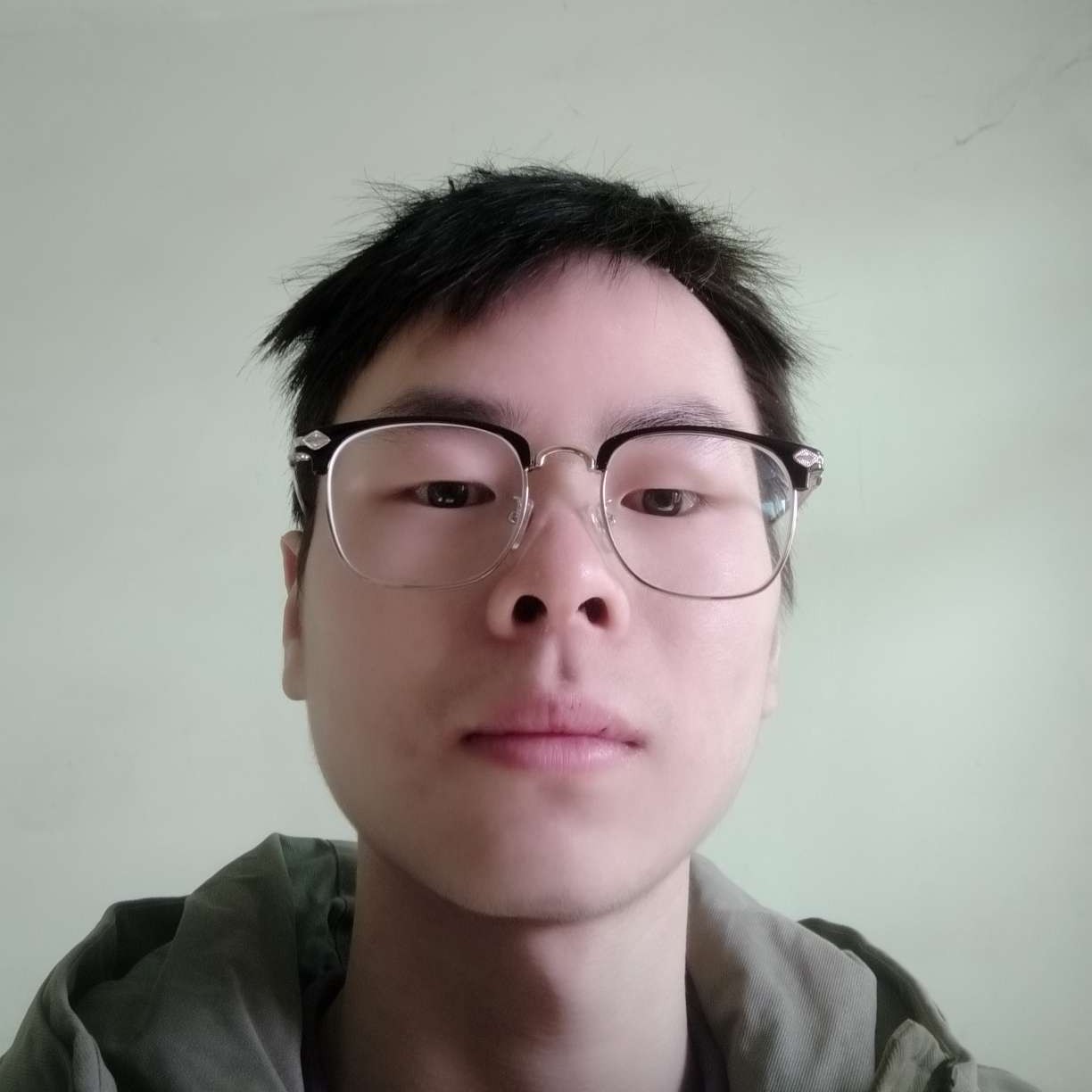 项链用隐形的照片