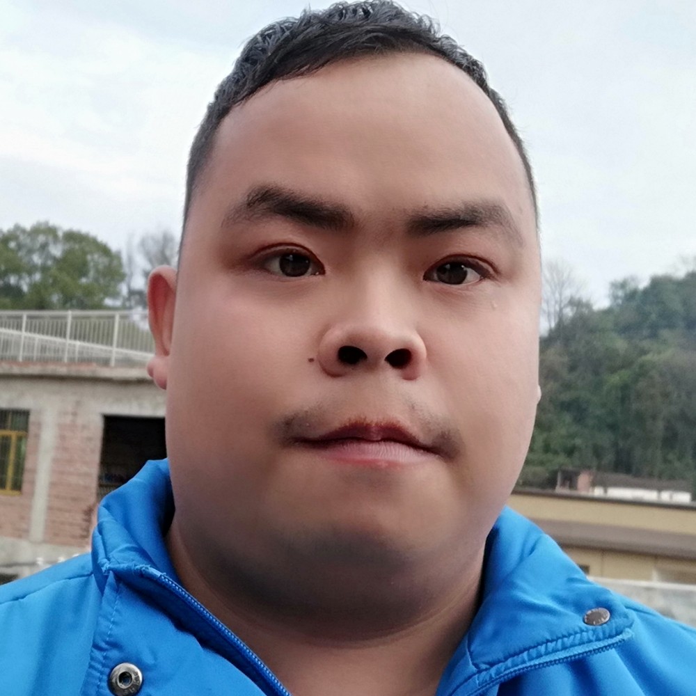 冰棍蹙眉翩飞的照片