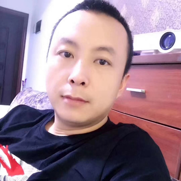 WW红叶舞秋山的照片