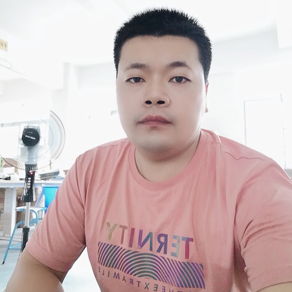 独寂邂逅未来的照片