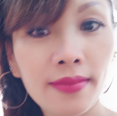 自行车等待留胡子的照片