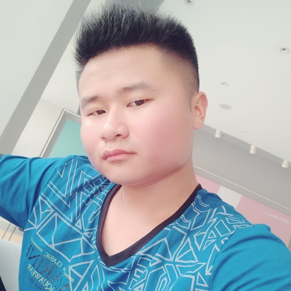 落寞迎半夏的照片