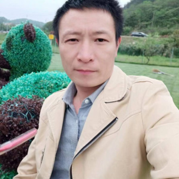 浅陌包容的照片
