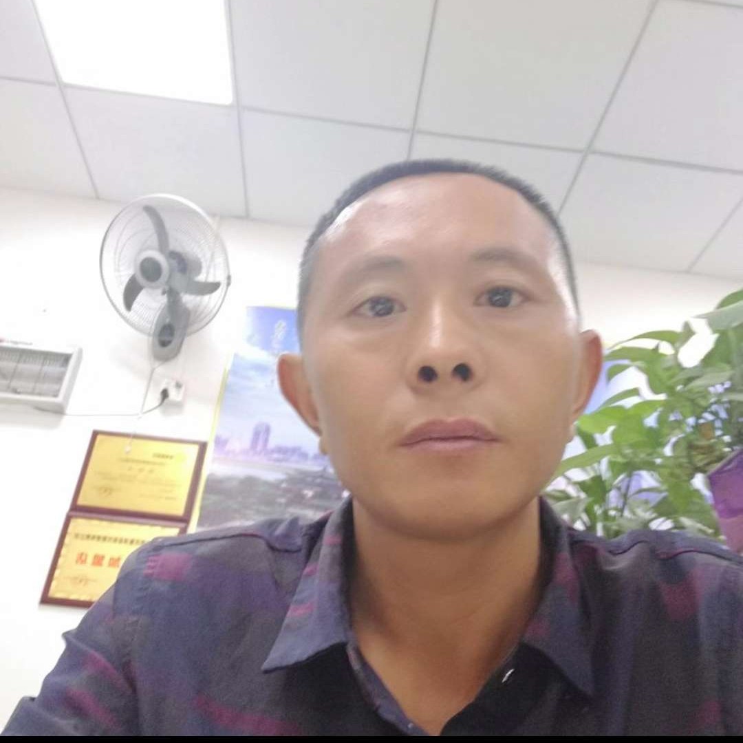 专一苦恋手机的照片