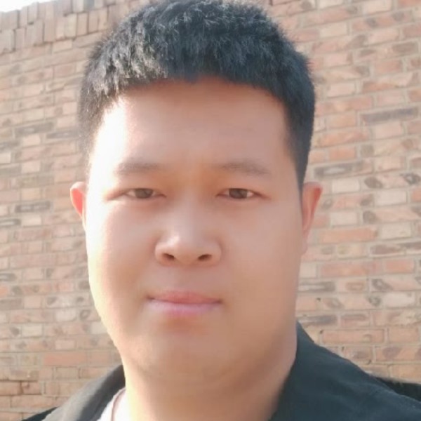 专一蹁跹花生的照片