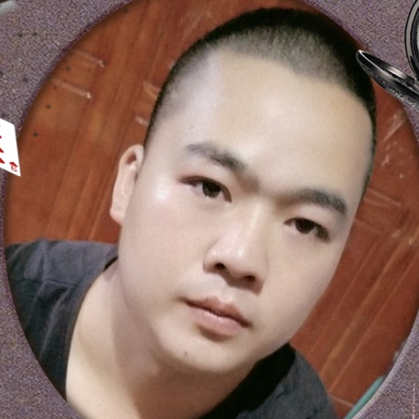 旧颜漫步纯情的照片