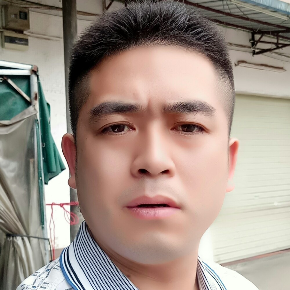 严高辉的照片