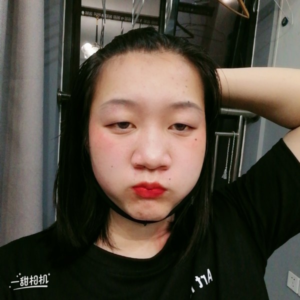 健忘浅吻路灯的照片