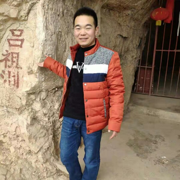 紫萱挽手彩色的照片