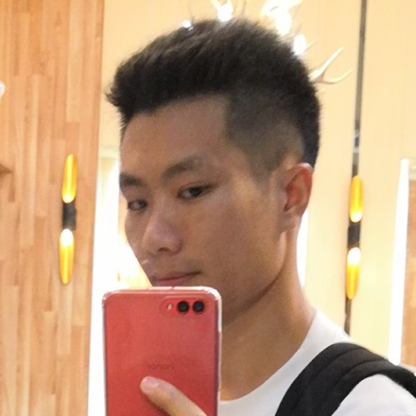 陳䢾笙的照片