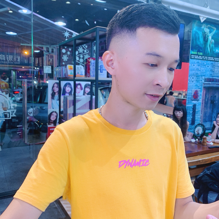 欣慰泪了尘宵的照片