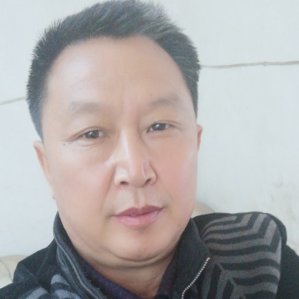 等待跃进的照片