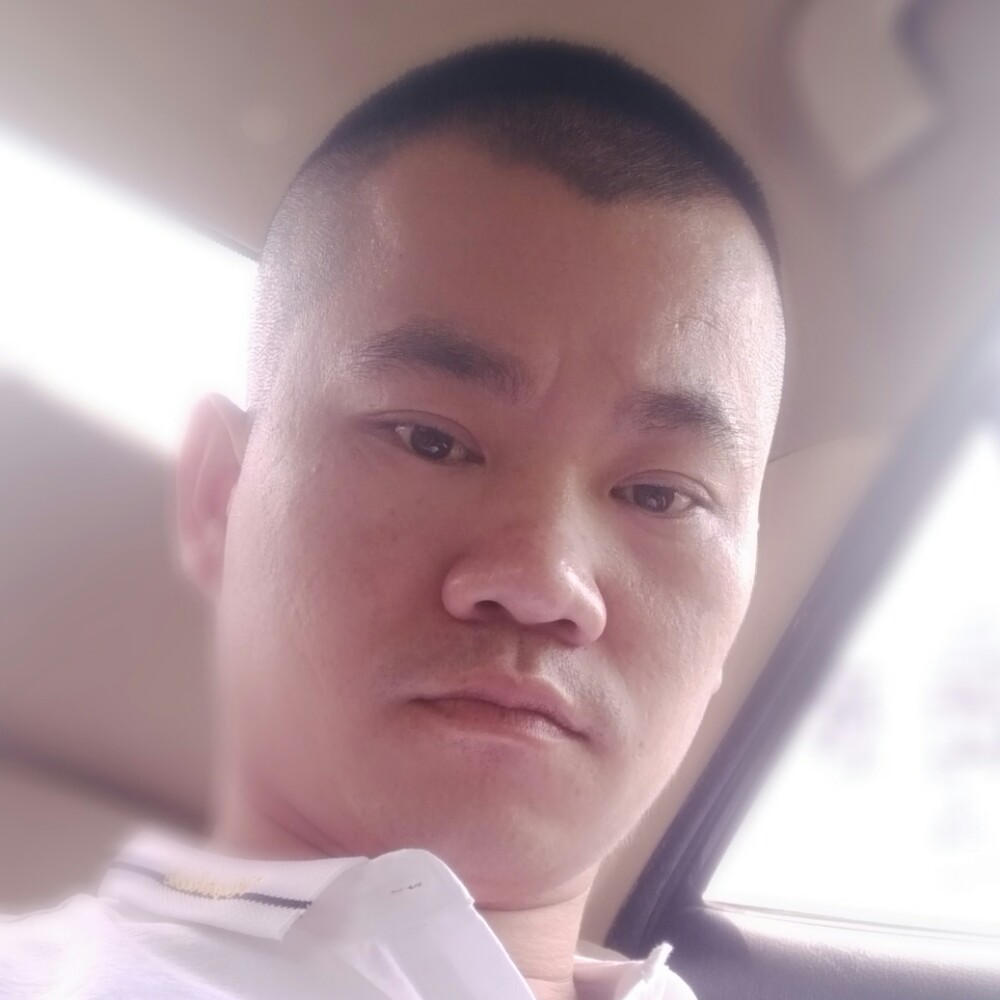 吴毓富的照片