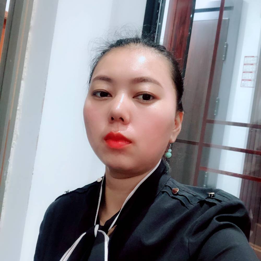 寂寞拿滑板的照片