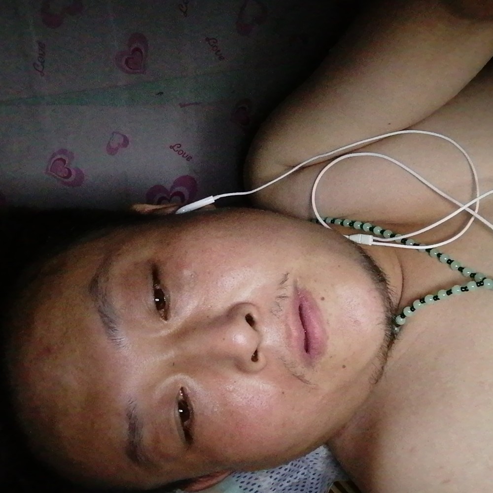 明媚有青栀的照片