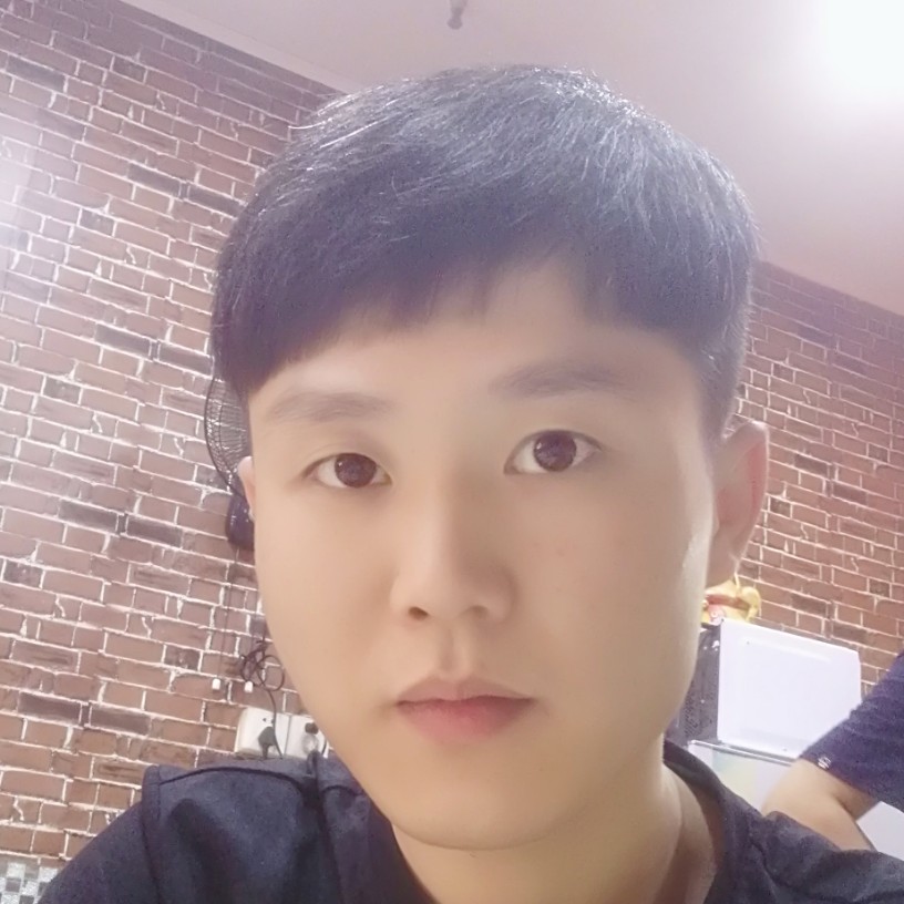 爱笑的眼睛...的照片