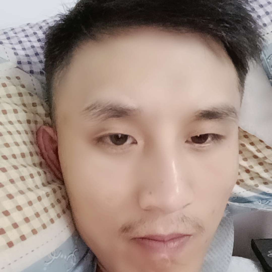 默默打小猫咪的照片