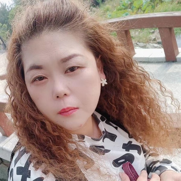 漠然笑春媱的照片