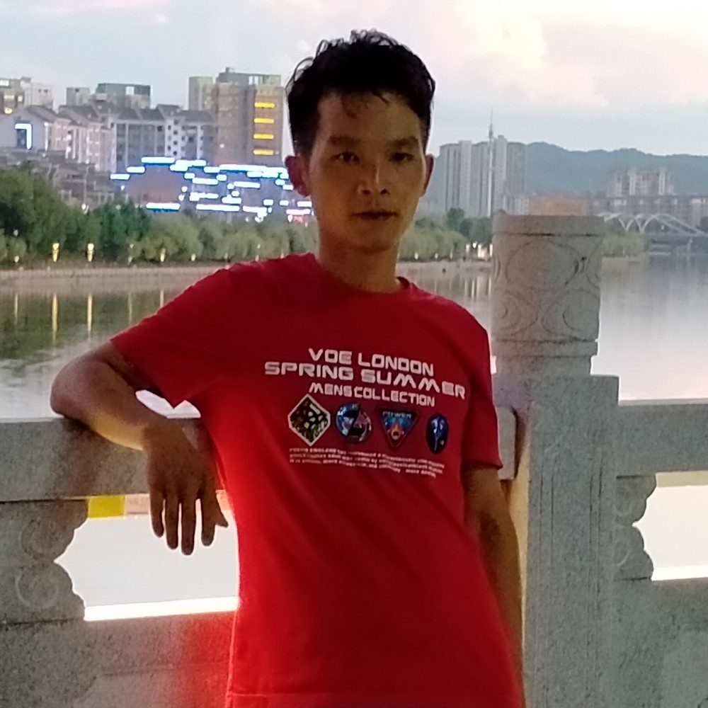 人生只有努力的照片