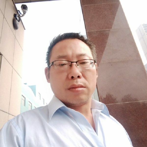 只爱老婆一人的照片