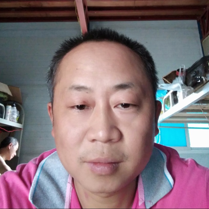 兮颜有羞涩的照片