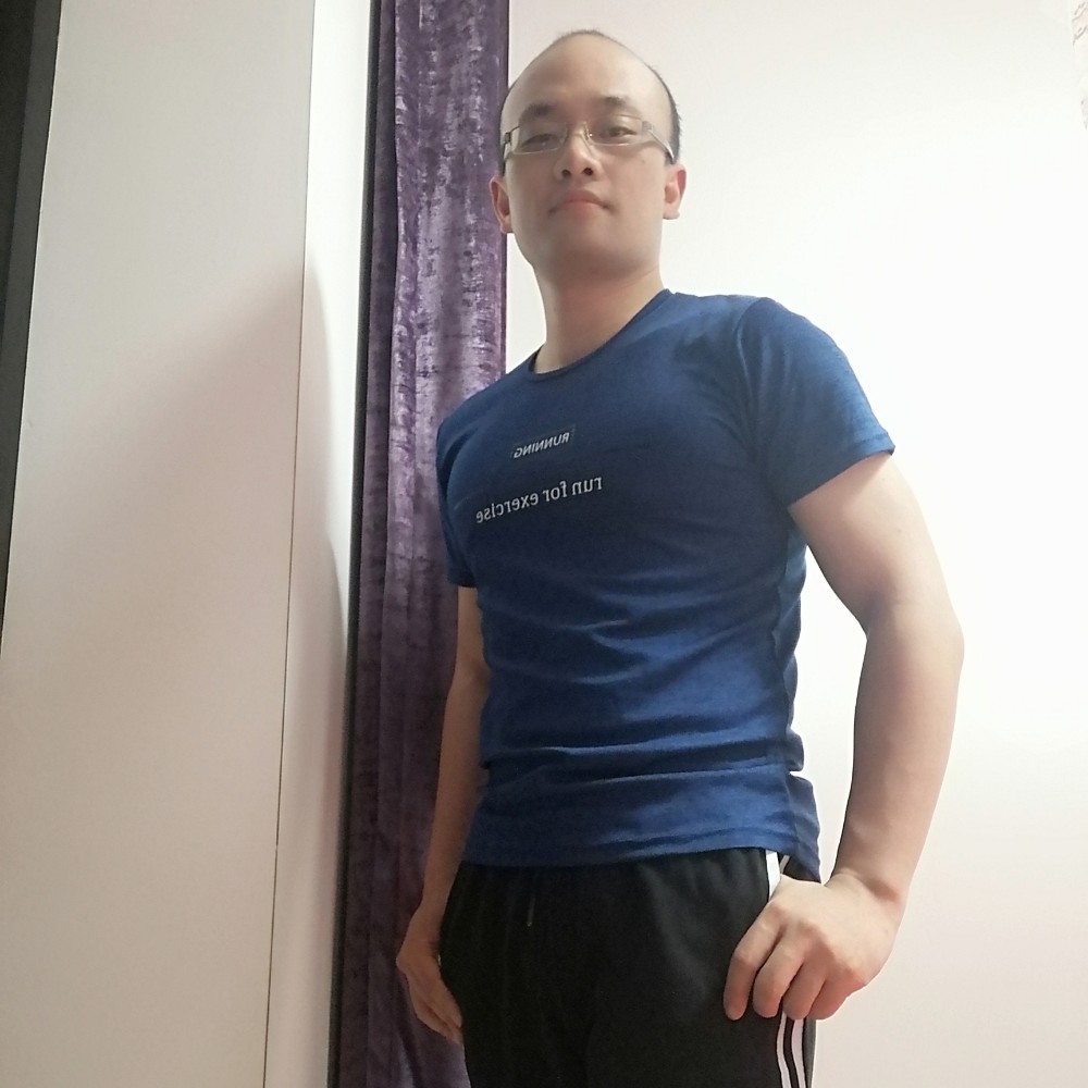 以何惧孤独的照片