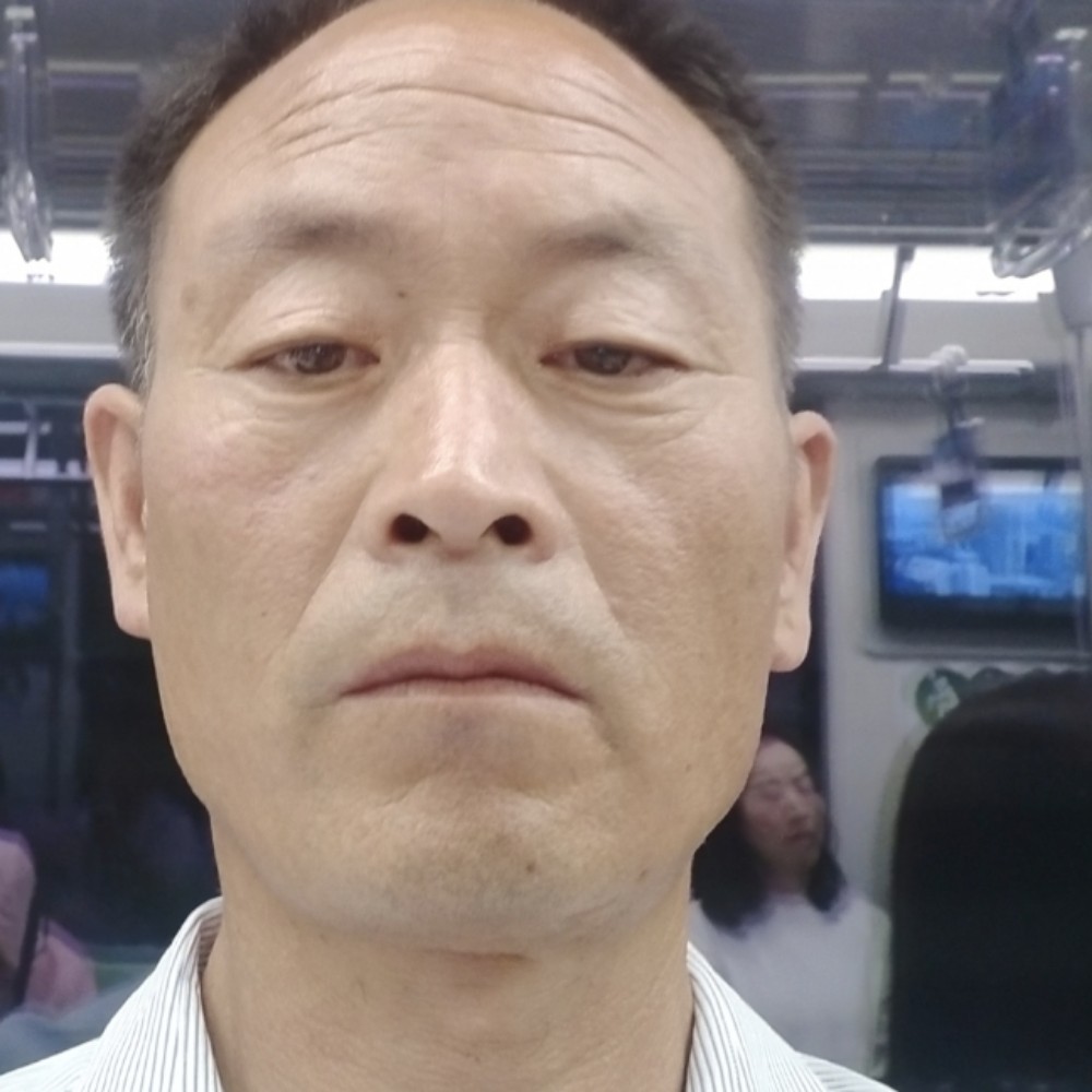 冷眸初夏的照片