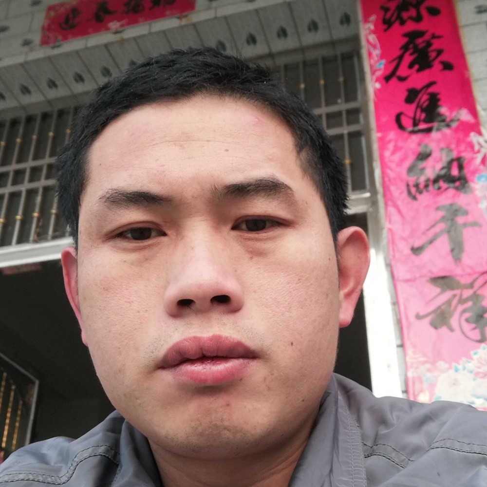 大方灯泡的照片