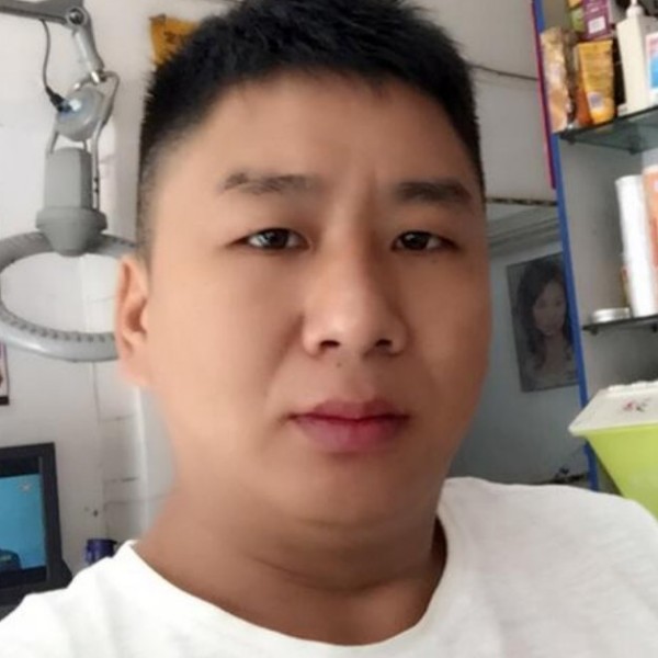 学姐迎高兴的照片