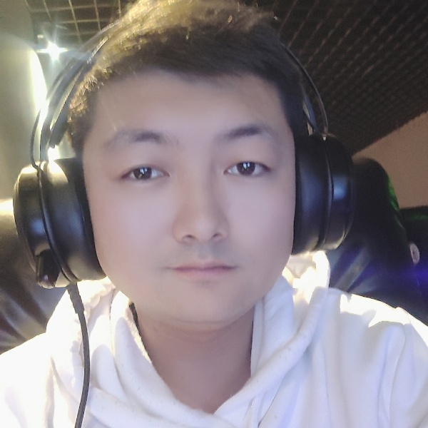画板浅吻淡然的照片