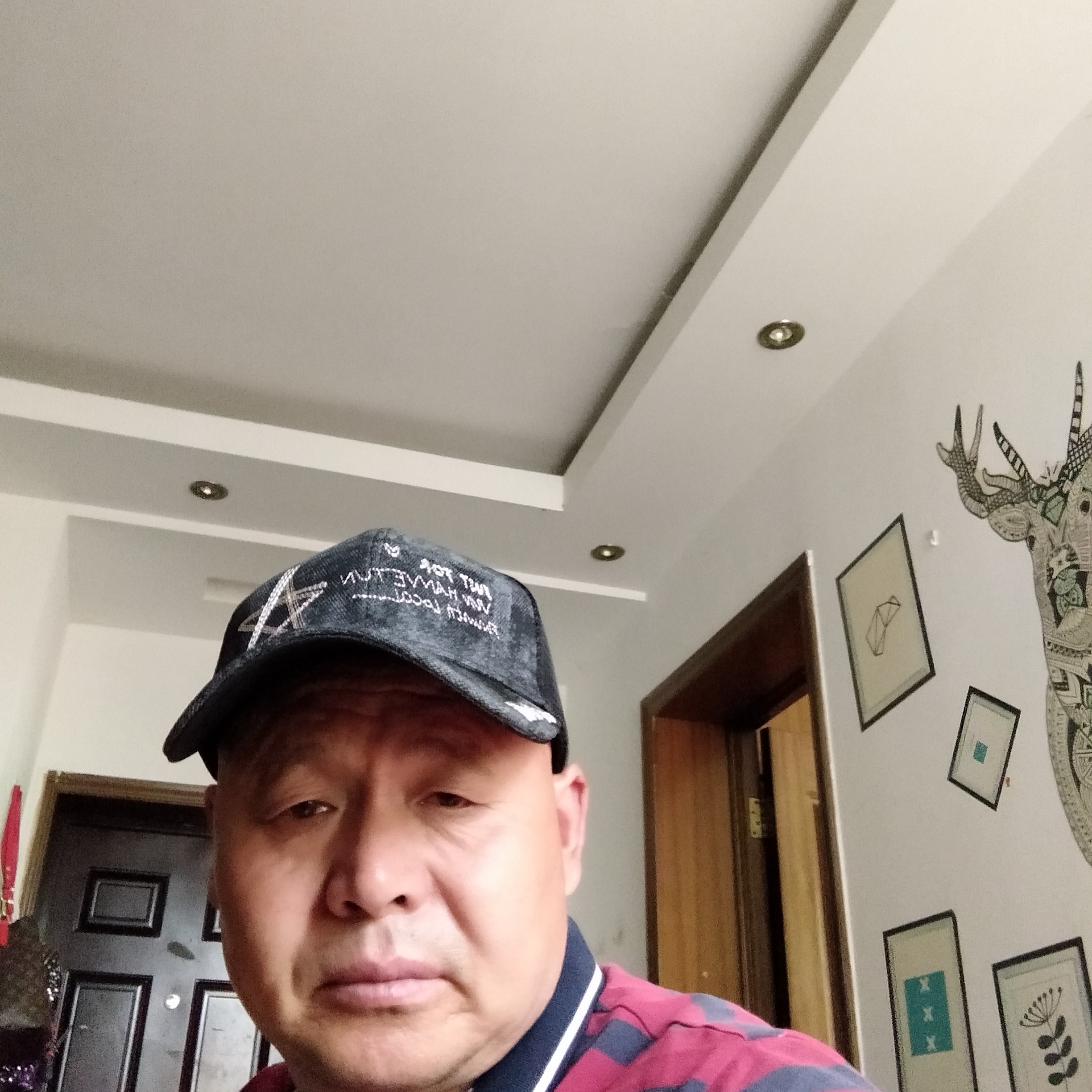 冷傲爱台灯的照片