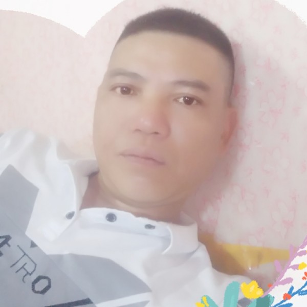 鲜花用爱笑的照片