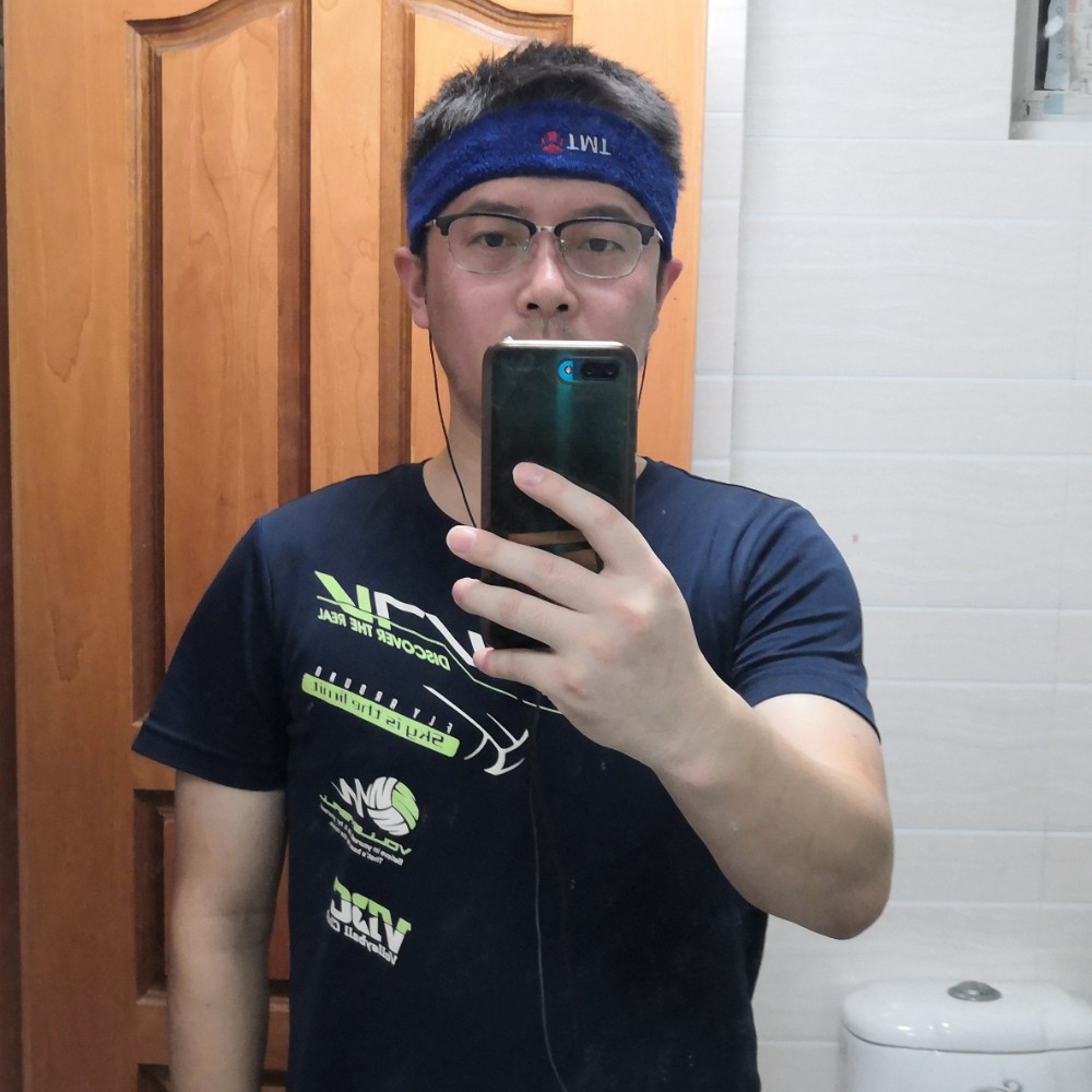 行为低调的照片