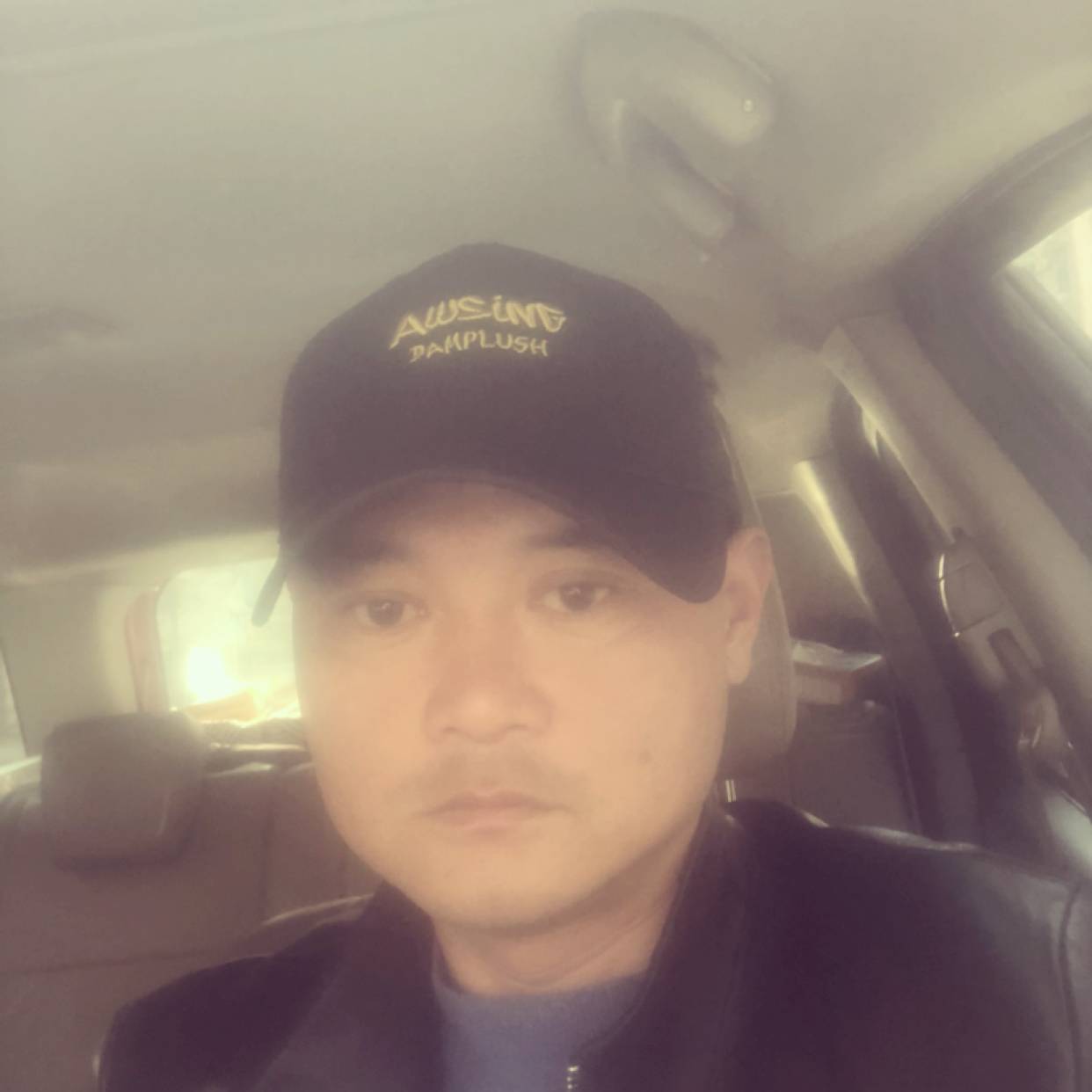 外向深拥心情的照片