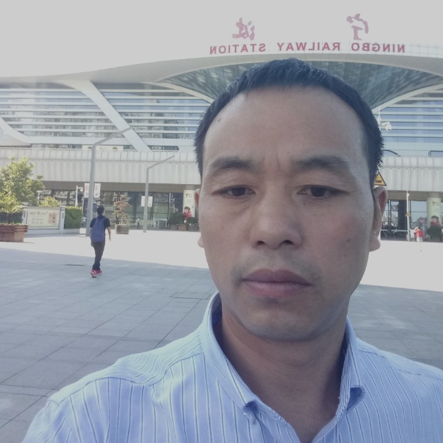 疯狂睫毛膏的照片