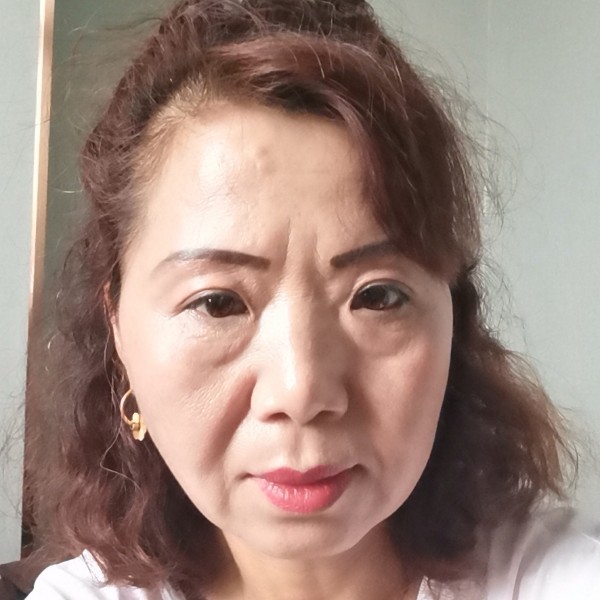 陌颜浅吻飘逸的照片