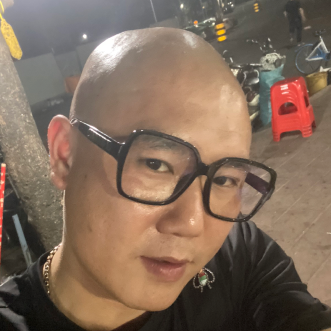 物是人非钢的照片