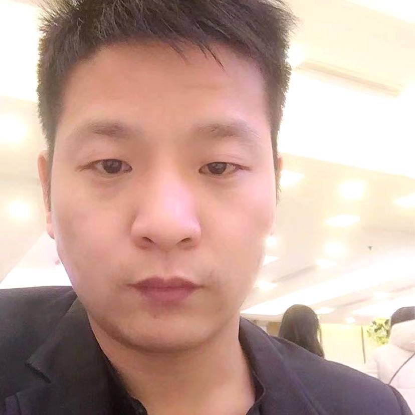 激情演变笑靥的照片