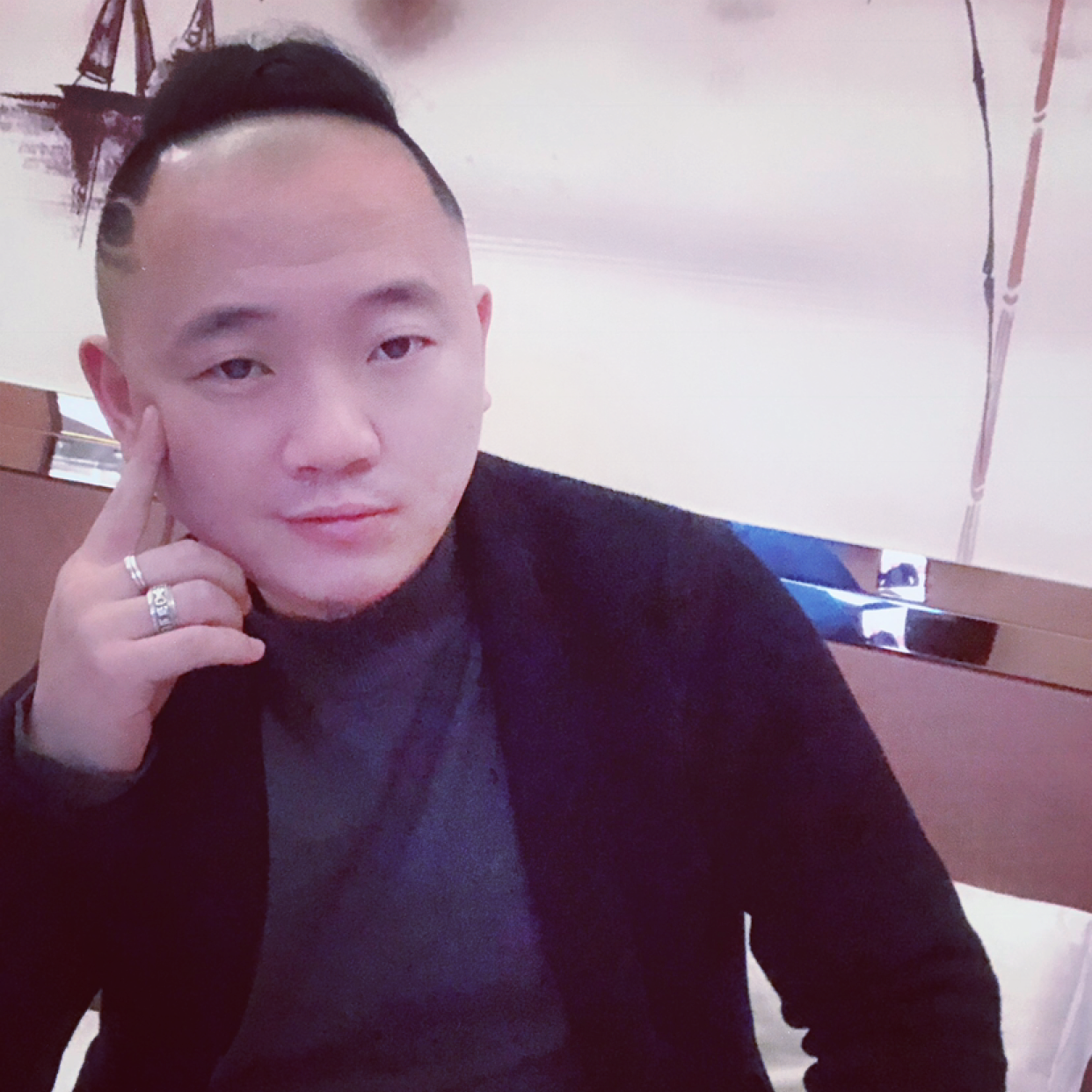 摸你的良心的照片