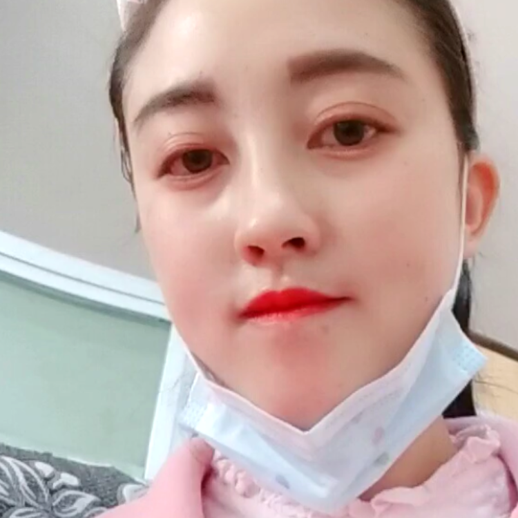 楚楚丽人的照片
