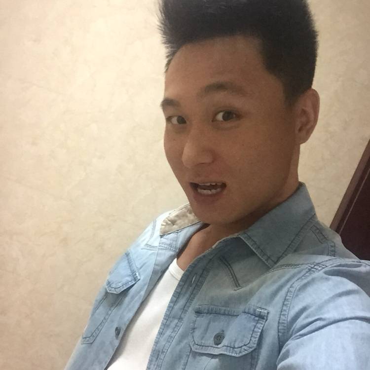 冬天挽手动听的照片