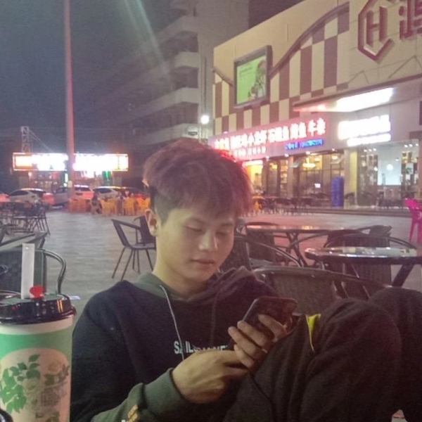 凡文的照片